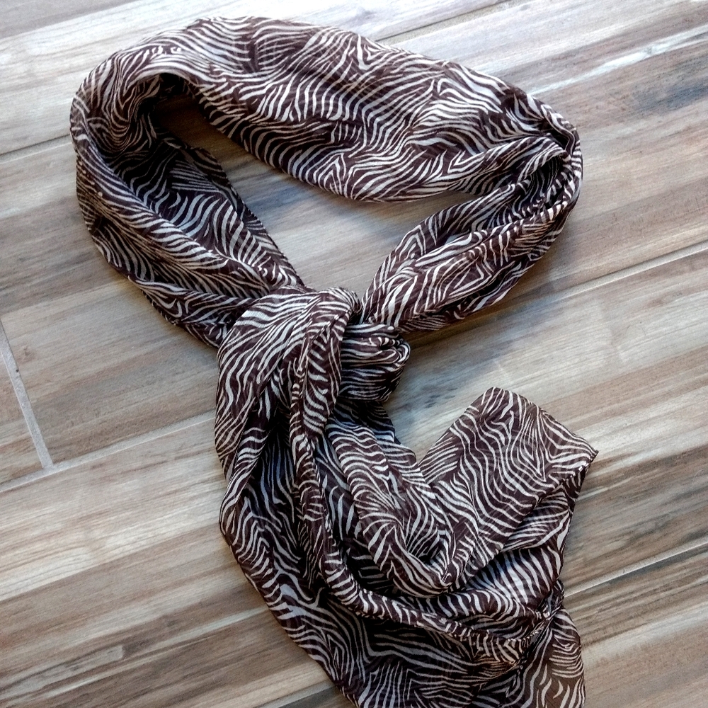Sheer Scarf with line zebra pattern